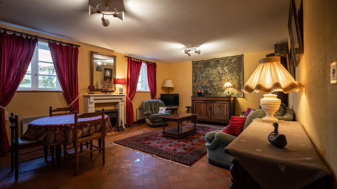 Manoir Du Plessix Meen Pluduno Exteriör bild